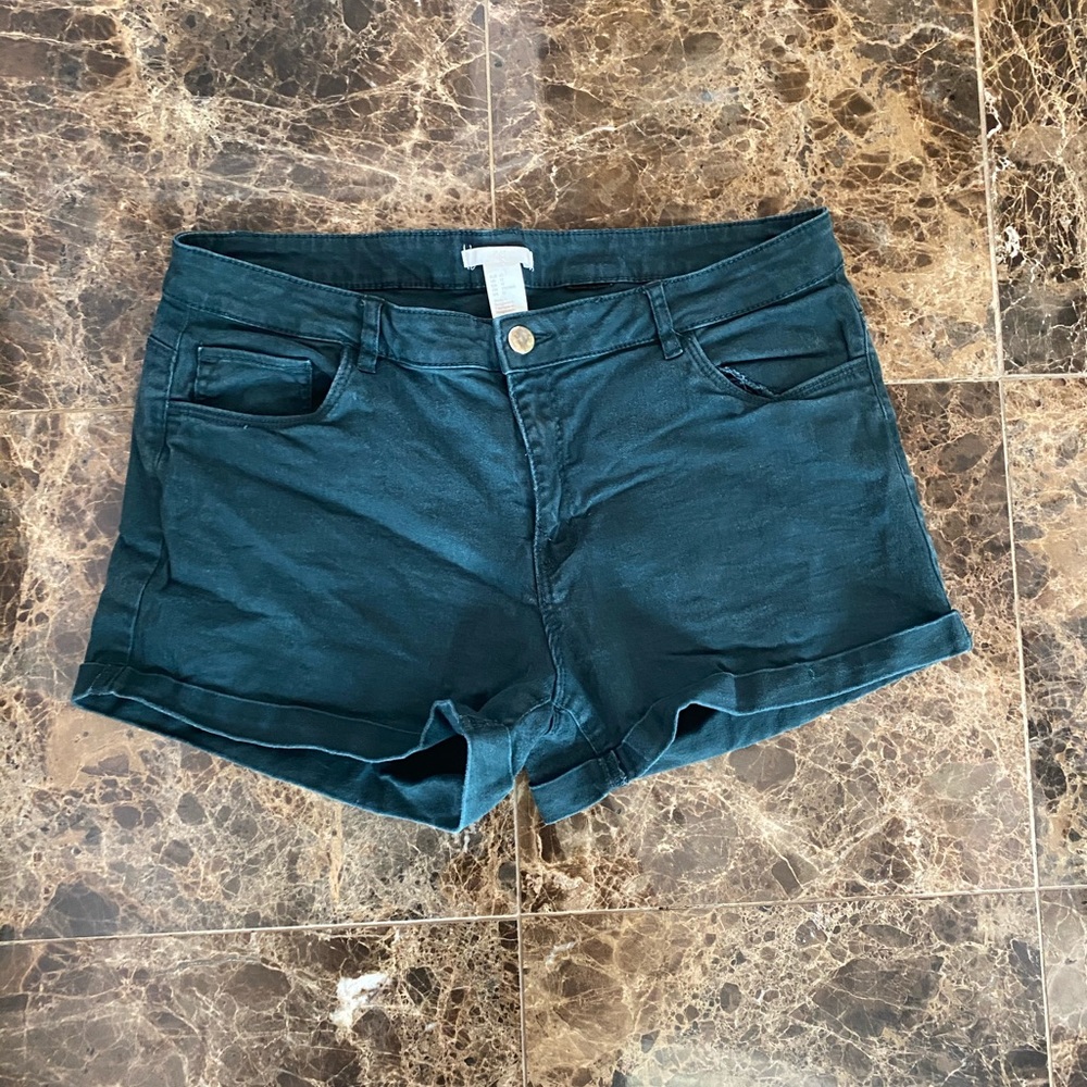 H&M Forrest Green Shorts